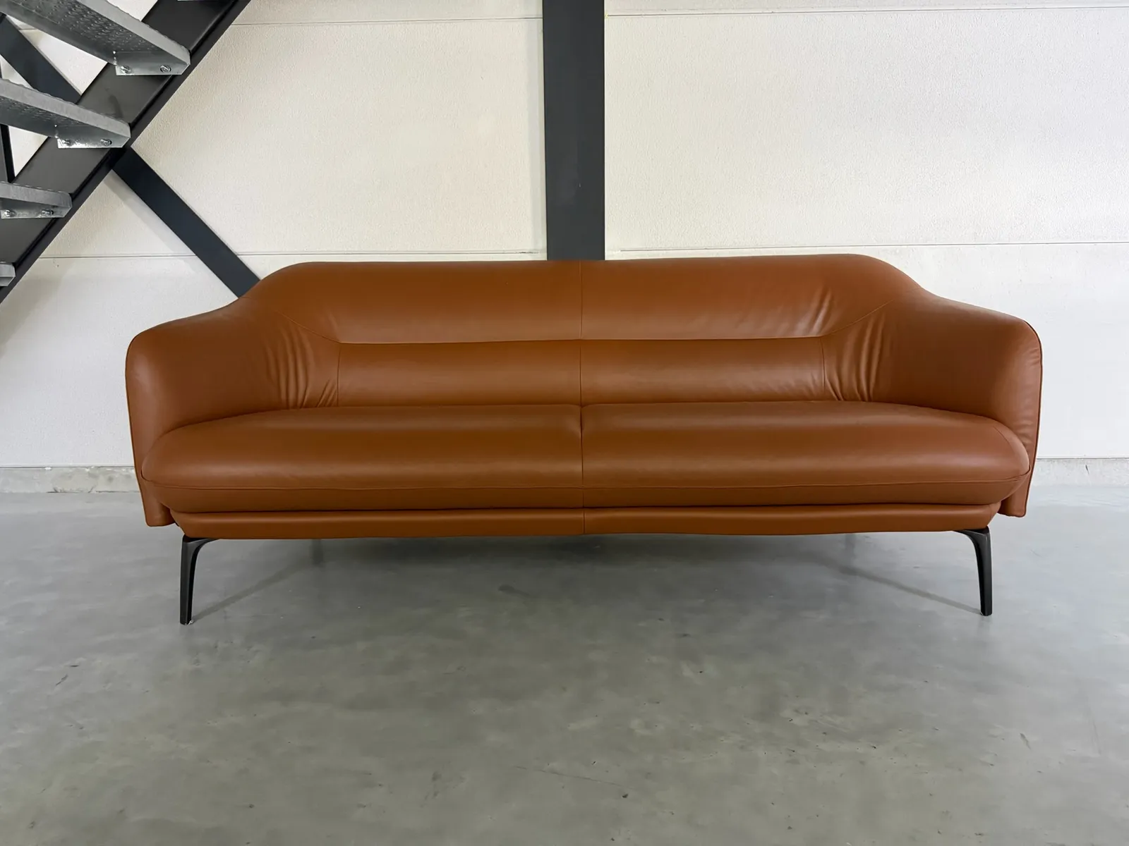 Leolux Lindo 3-zitsbank, cognac leer — Bank